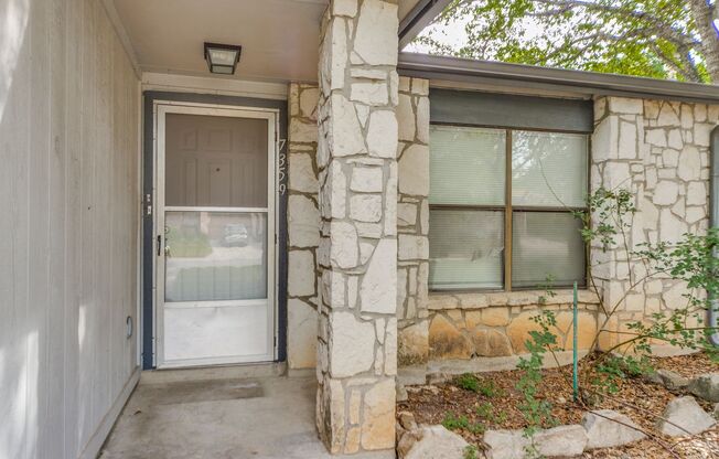 3-BEDROOM IN HUNTERS CHASE, NORTHSIDE ISD