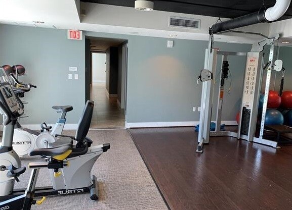 2 beds, 2 baths, $2,800