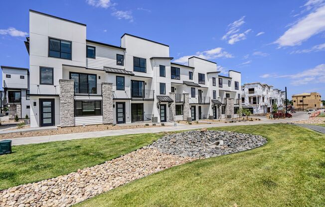 Brand New Row Home near DU close to I-25 and Evans and Cherry Creek