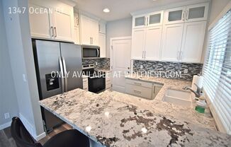 1347 OCEAN CT