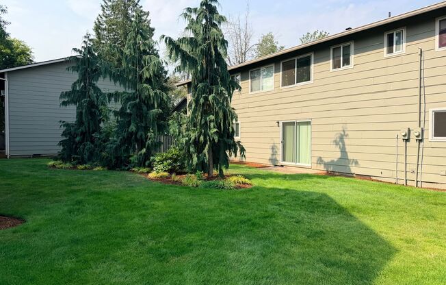 2 beds, 1 bath, 806 sqft, $1,449, Unit 6