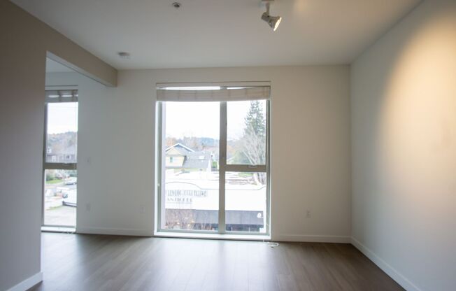 3rd Floor Modern & Sleek 1Bdr w/Floor-to-Ceiling Windows