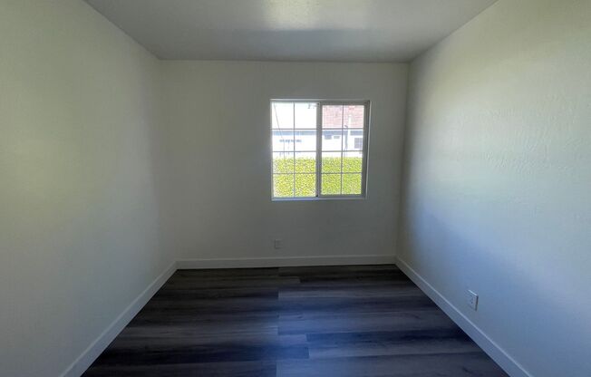 2 beds, 1 bath, 850 sqft, $2,695, Unit 8837