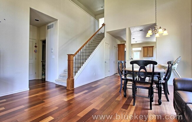 North Bethany Home, 4 Bed 2.5 Bath near PCC Rock Creek and Springville Elem School