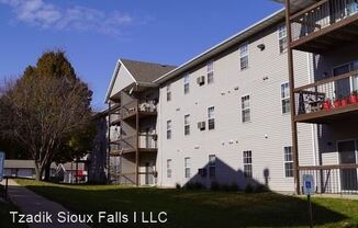 4500-4504 E. 16th Street