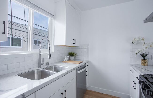 1211 Detroit Apartments