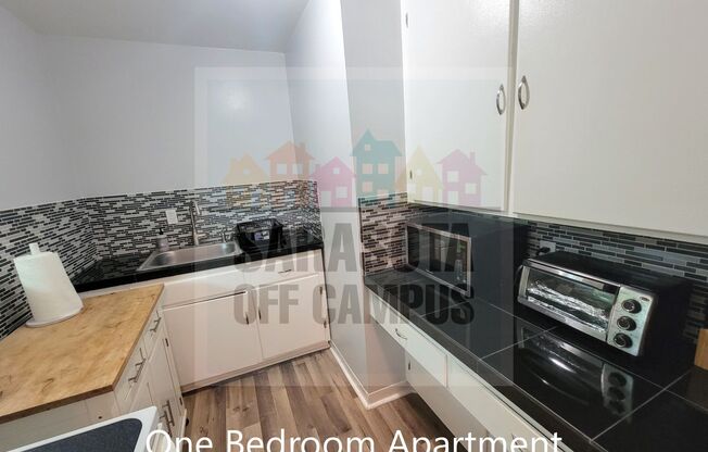 1 bed, 1 bath, $2,100, Unit 946 Unit A Full Home