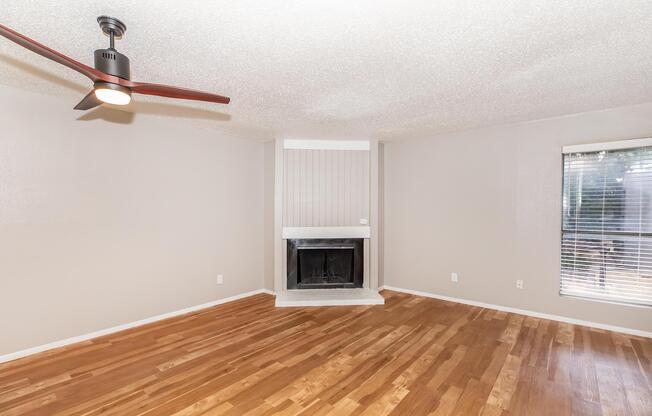 1 bed, 1 bath, 685 sqft, $890