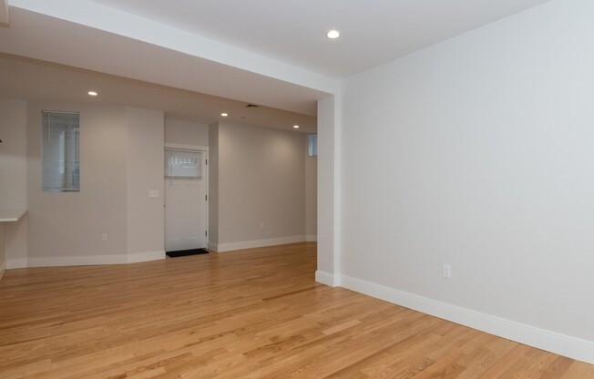 5 TOVAR ST