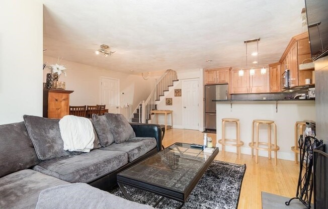148 QUINCY SHR DR