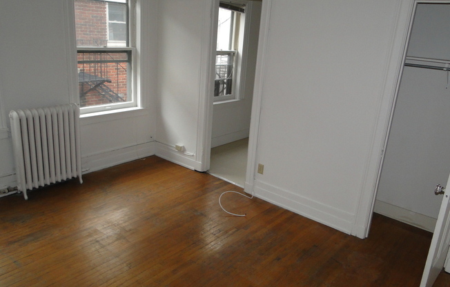 194 OXFORD ST
