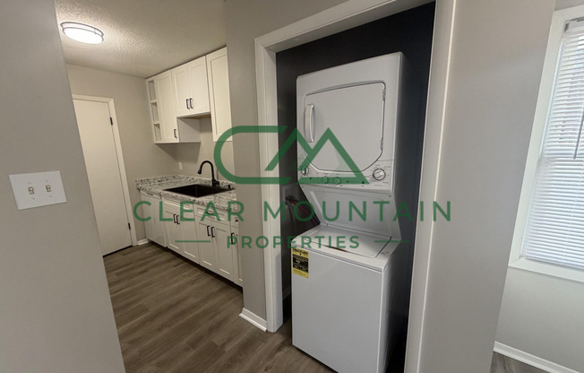 1 bed, 1 bath, 780 sqft, $1,050, Unit 30