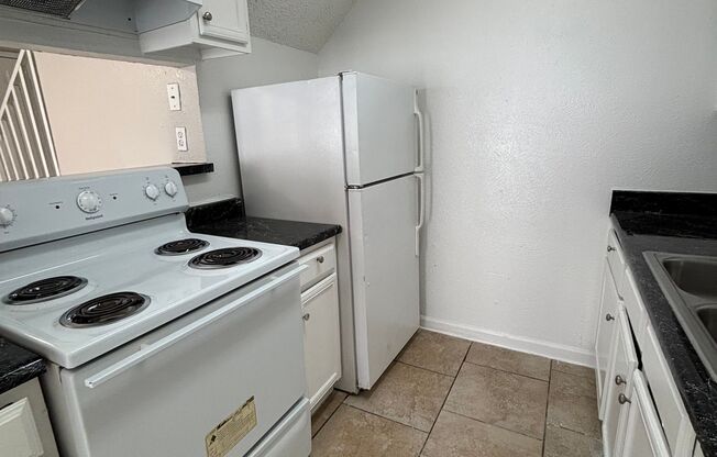 1 bed, 1 bath, 702 sqft, $1,100, Unit 1605