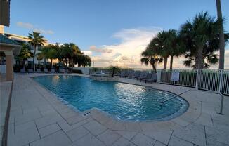 5201 BAY CLUB CIR
