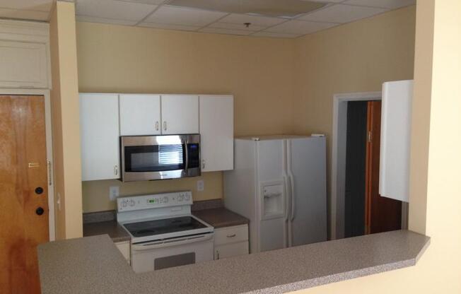 1 bed, 1 bath, 865 sqft, $975