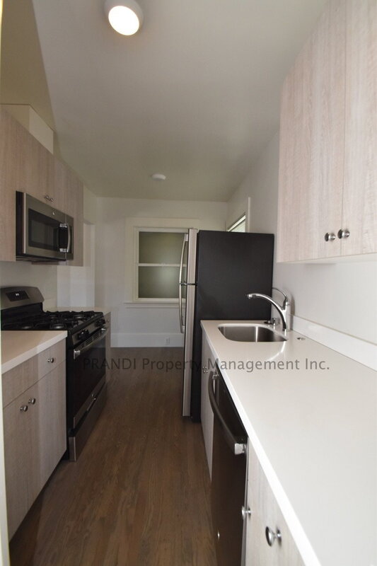 1533 4 ST