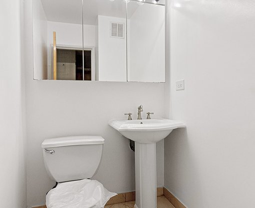 2 beds, 1.5 baths, $5,900, Unit 10M