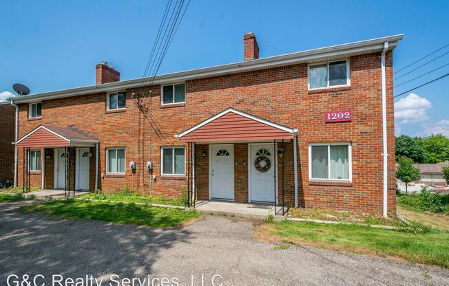 1202 Maple St. Ext A - D