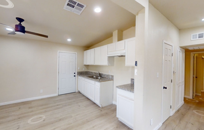 3 beds, 1 bath, $2,200