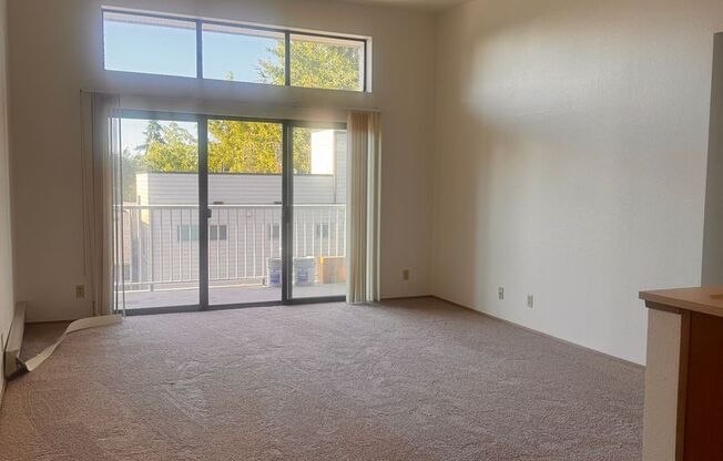2 beds, 1 bath, 960 sqft, $2,300, Unit 402