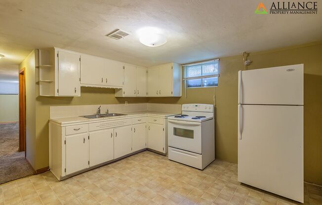 5 beds, 2 baths, 2,078 sqft, $2,250, Unit 01 & 02