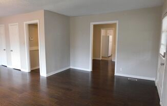 3 beds, 2 baths, $995