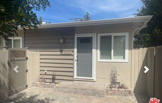 22011 CRESPI ST