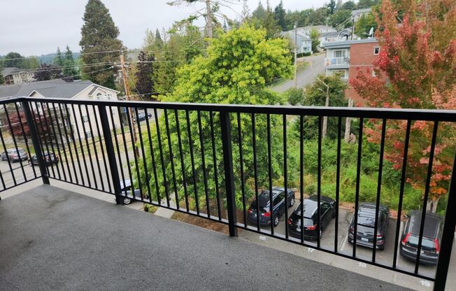 4 beds, 4 baths, 1,523 sqft, $3,575, Unit 25
