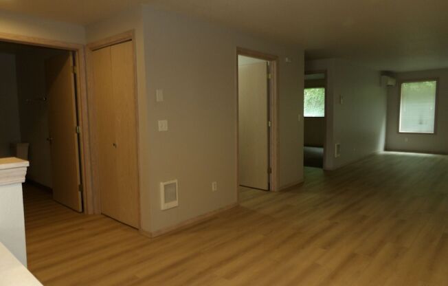 2 beds, 2 baths, 1,240 sqft, $1,940, Unit L57