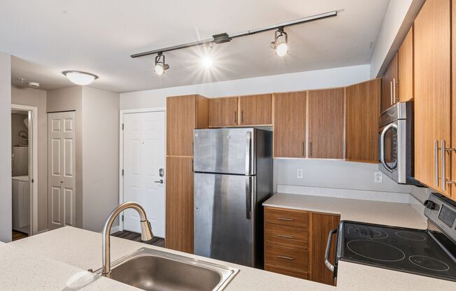 1 bed, 1 bath, 680 sqft, $1,975, Unit 310