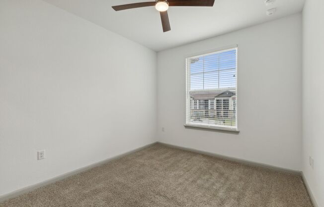 3 beds, 2 baths, 1,212 sqft, $2,343, Unit 5203