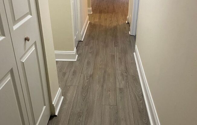 2 beds, 1.5 baths, 1,050 sqft, $1,975, Unit 3400 #001