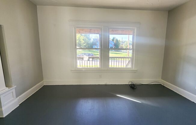 2 beds, 1 bath, $900, Unit Unit 1