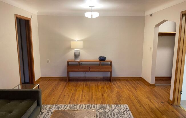 1 bed, 1 bath, $1,150, Unit 1510-3