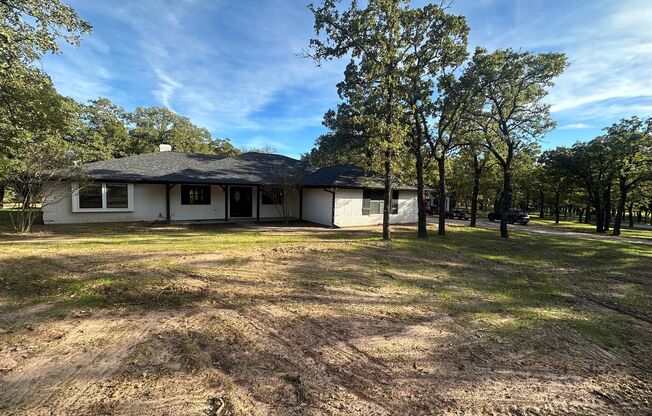 Beautiful HOME on 3.88 Acres with 30x40 SHOP 3 bed 2 bath 2 car