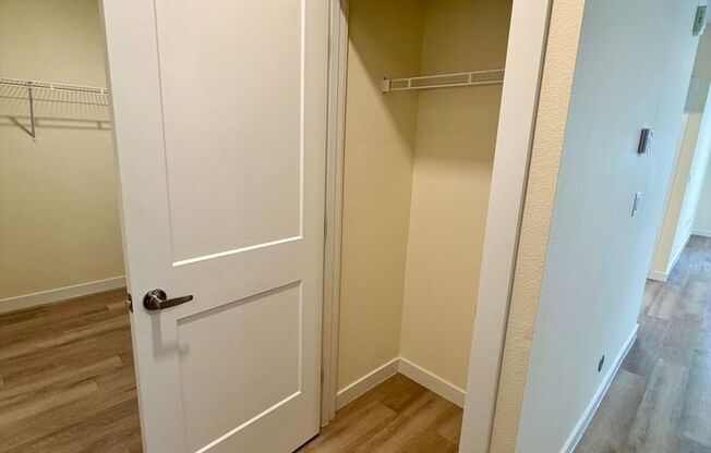 1 bed, 1 bath, 800 sqft, $1,600, Unit C105