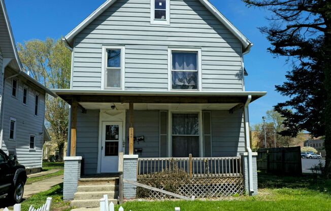 1512 Lafayette Avenue, Mattoon