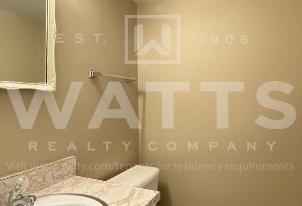 2 beds, 1.5 baths, 705 sqft, $810, Unit 34