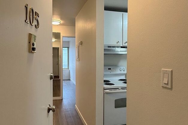 1 bed, 1 bath, 619 sqft, $1,625, Unit 105