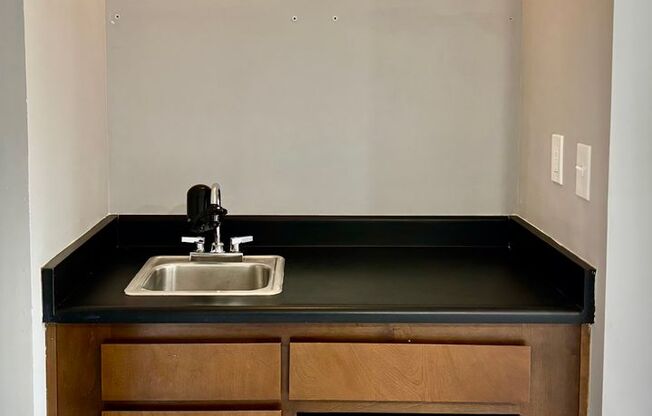 2 Bed / 2 Bath updated Mercer Island condo $2,995/mo