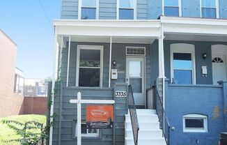 Lovely Hampden EOG 2bd/2ba Rowhome w CAC & W/D! Available 6/15