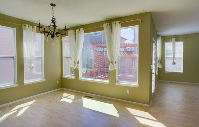 Spacious 4-Bedroom Home in Prime Littleton Location!