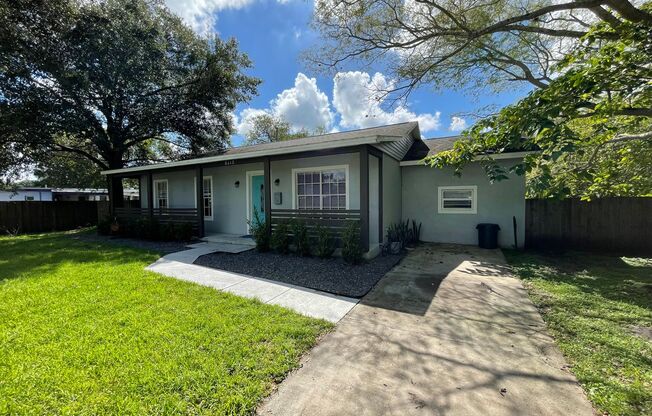 4 Bedroom, 2 Bathroom Home in Orlando!