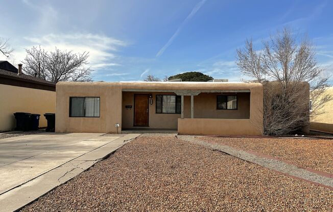 Splendid 4 Bedroom, 2 Bath Home Near Kirtland AFB! Available Now!