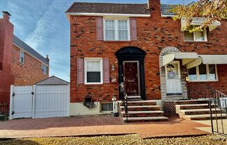 3 beds, 2 baths, $2,850