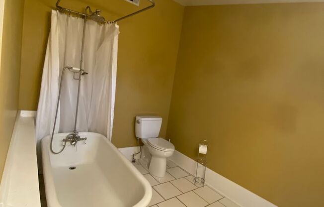 2 beds, 2 baths, $2,135