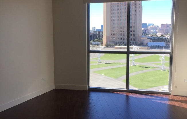 Strip Views, 2-Bedroom on 8th Floor of Allure!