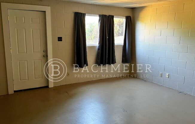 3 beds, 1 bath, $1,595