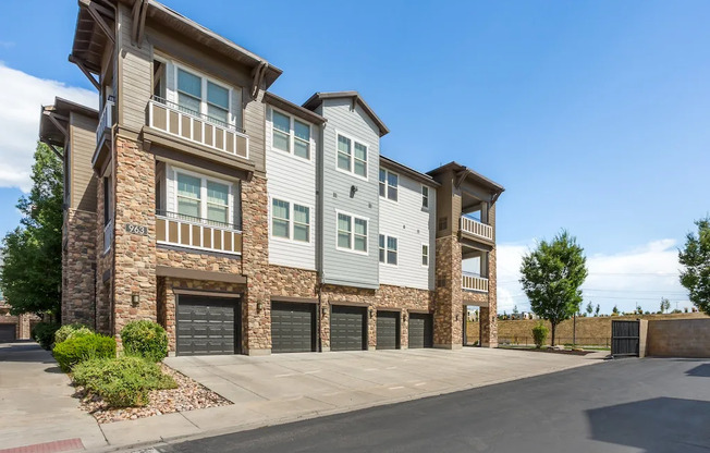 San Moritz Apartments with Garages