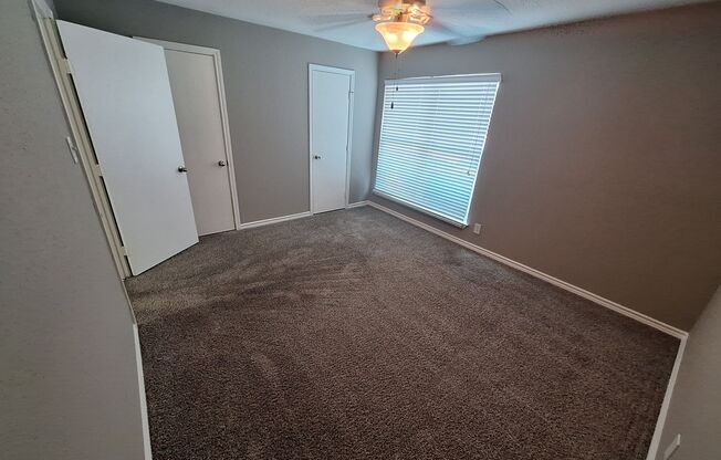 2 beds, 1 bath, 762 sqft, $1,260, Unit 3011
